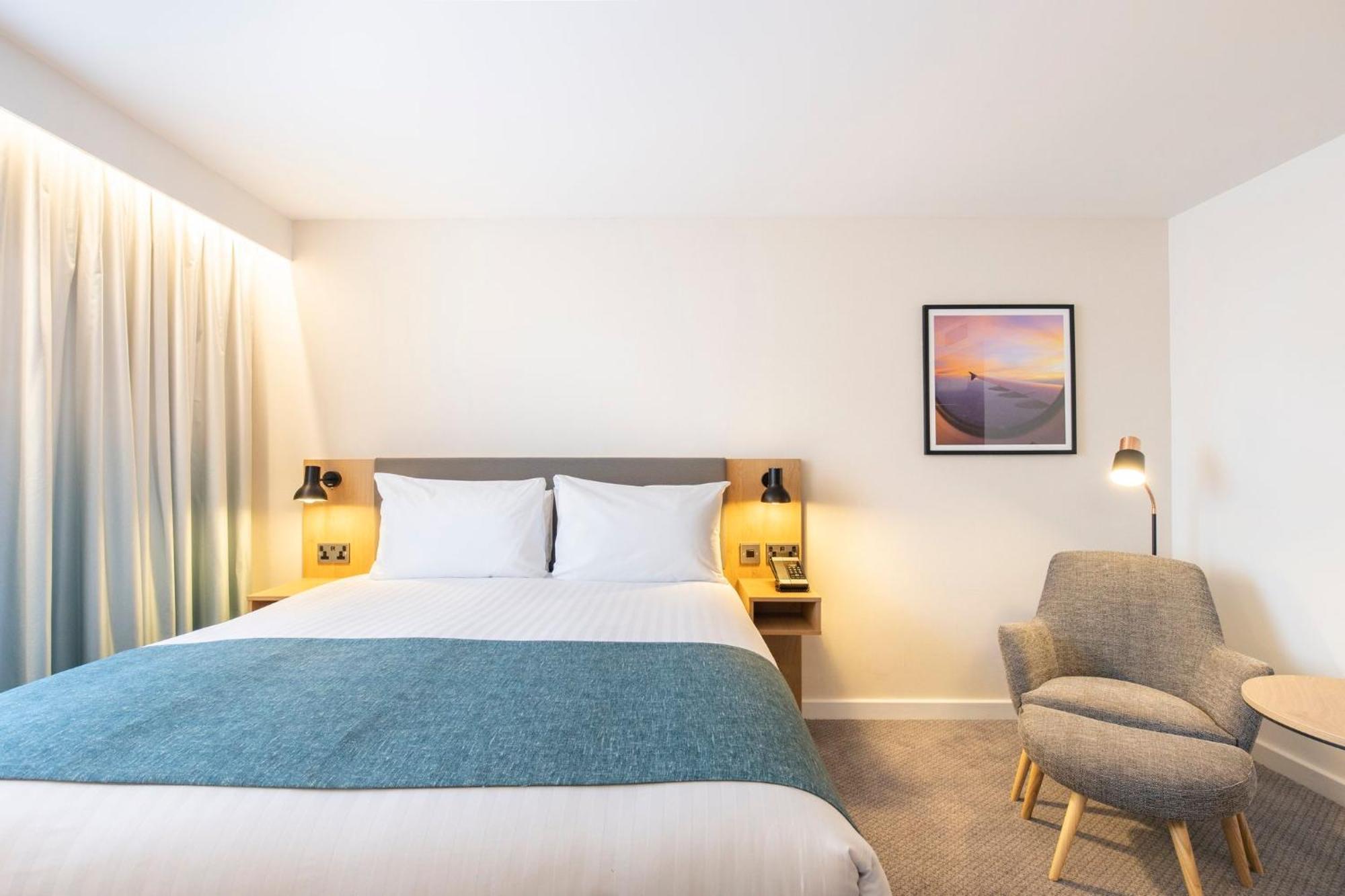 Bristol Airport By Ihg Hotel Redhill (Somerset)