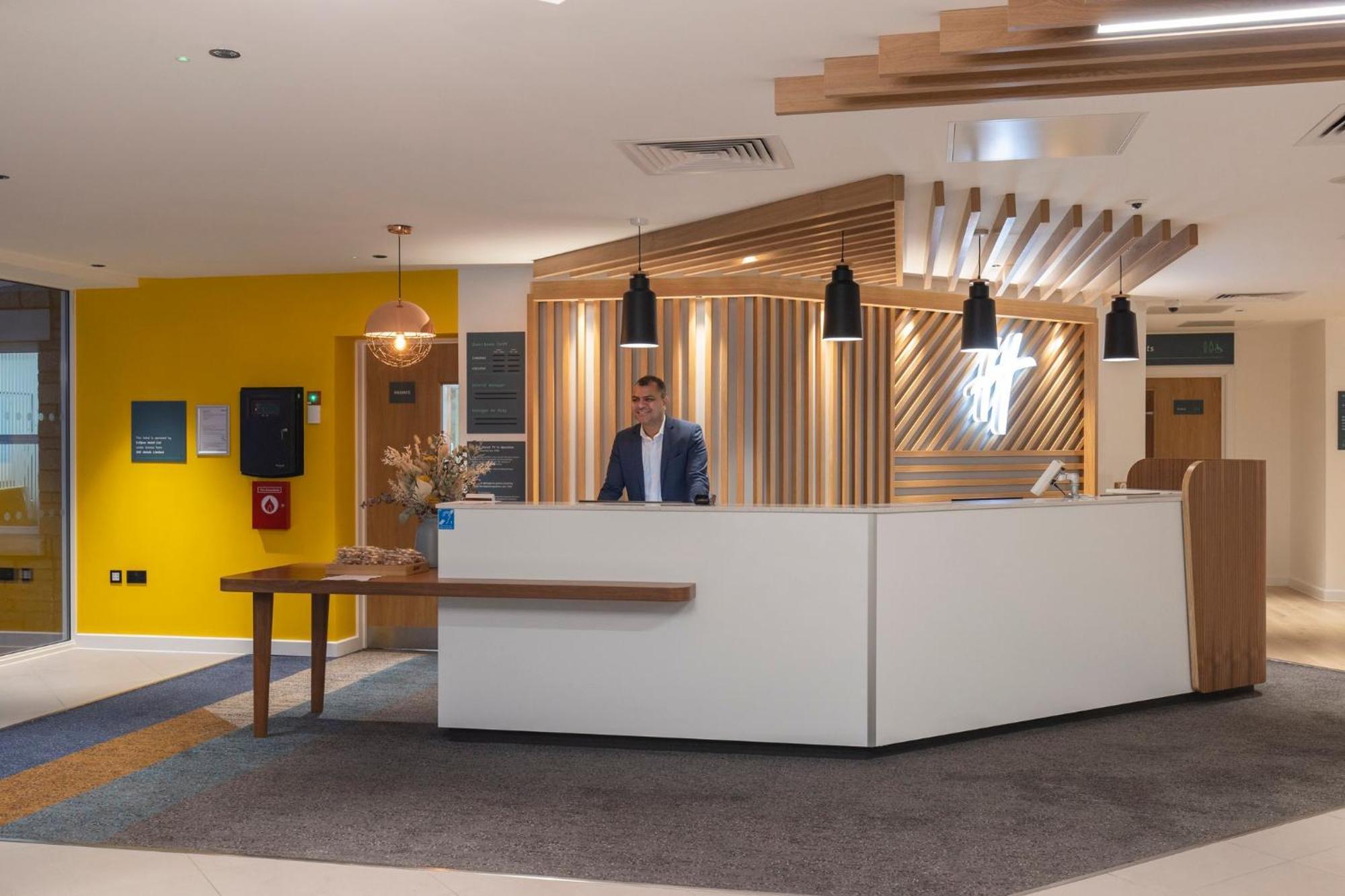 Hotel Bristol Airport By Ihg 4*