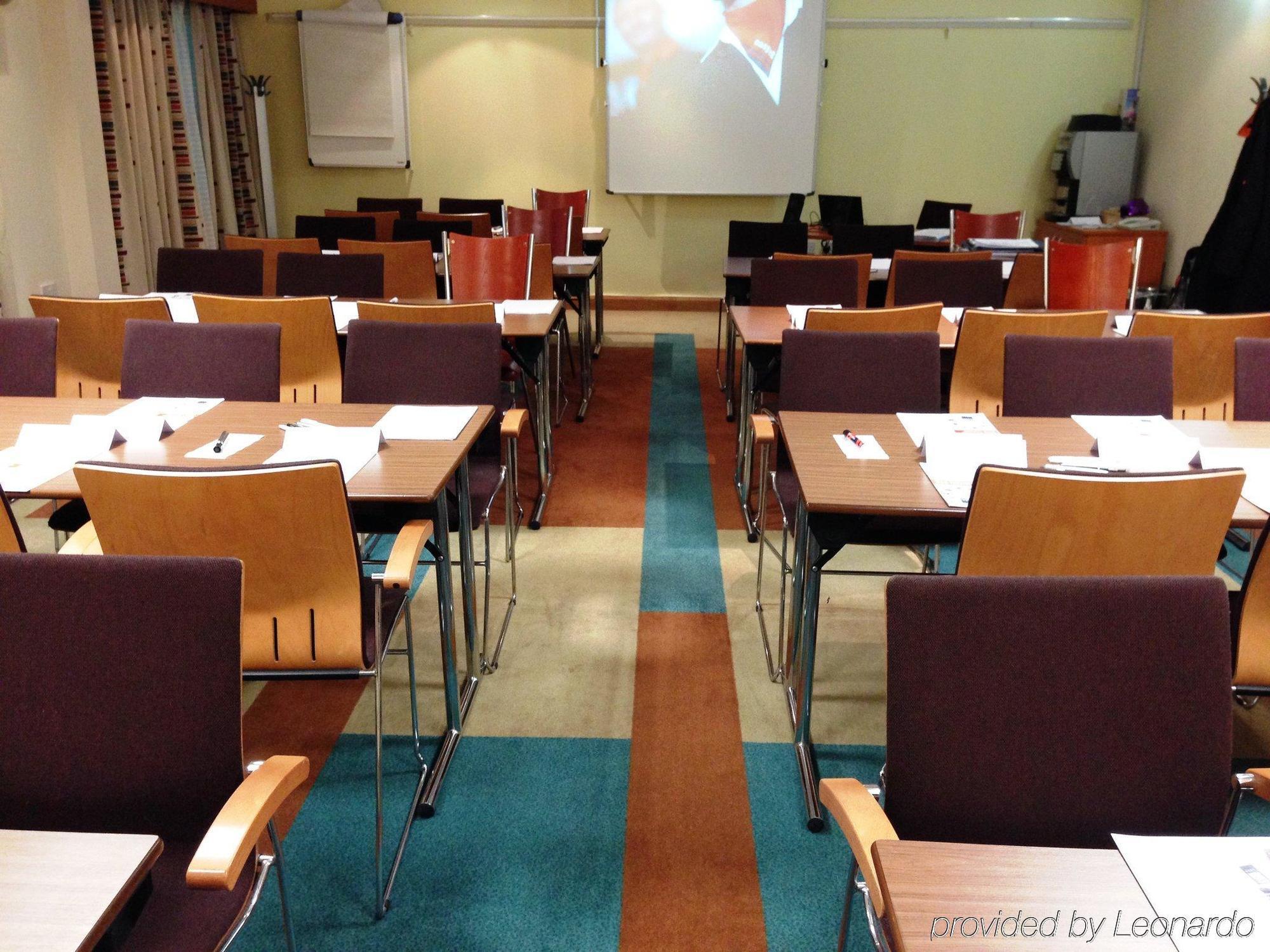 Hotel Bristol Airport By Ihg Redhill (Somerset)