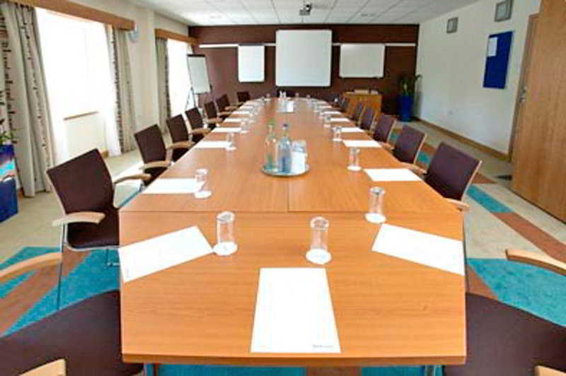 Bristol Airport By Ihg 4* Redhill (Somerset)