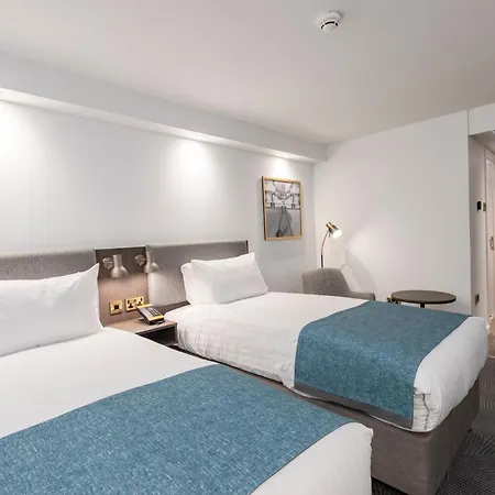 Holiday Inn Bristol Airport By Ihg Redhill  Exterior photo