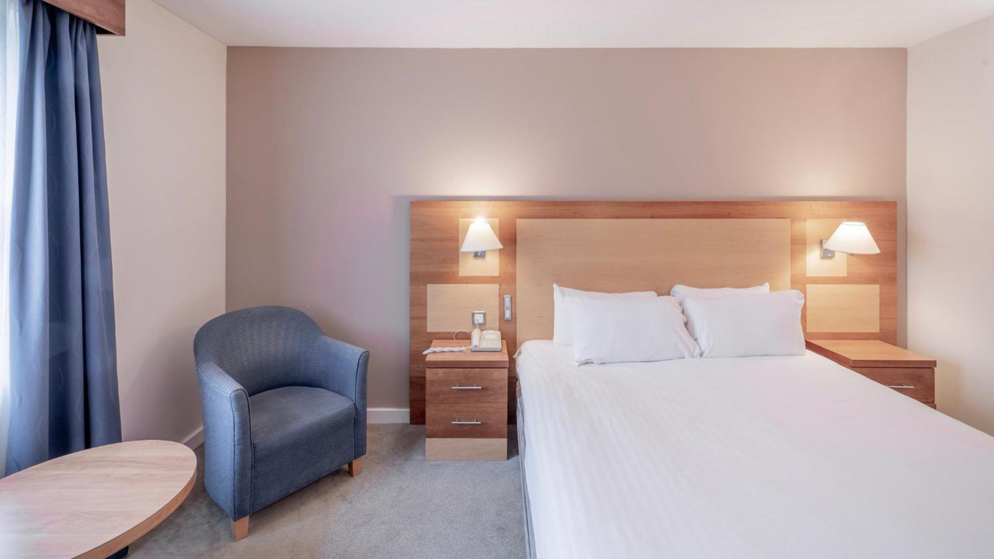 Hotel Bristol Airport By Ihg Redhill (Somerset)