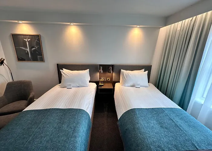 Holiday Inn Bristol Airport