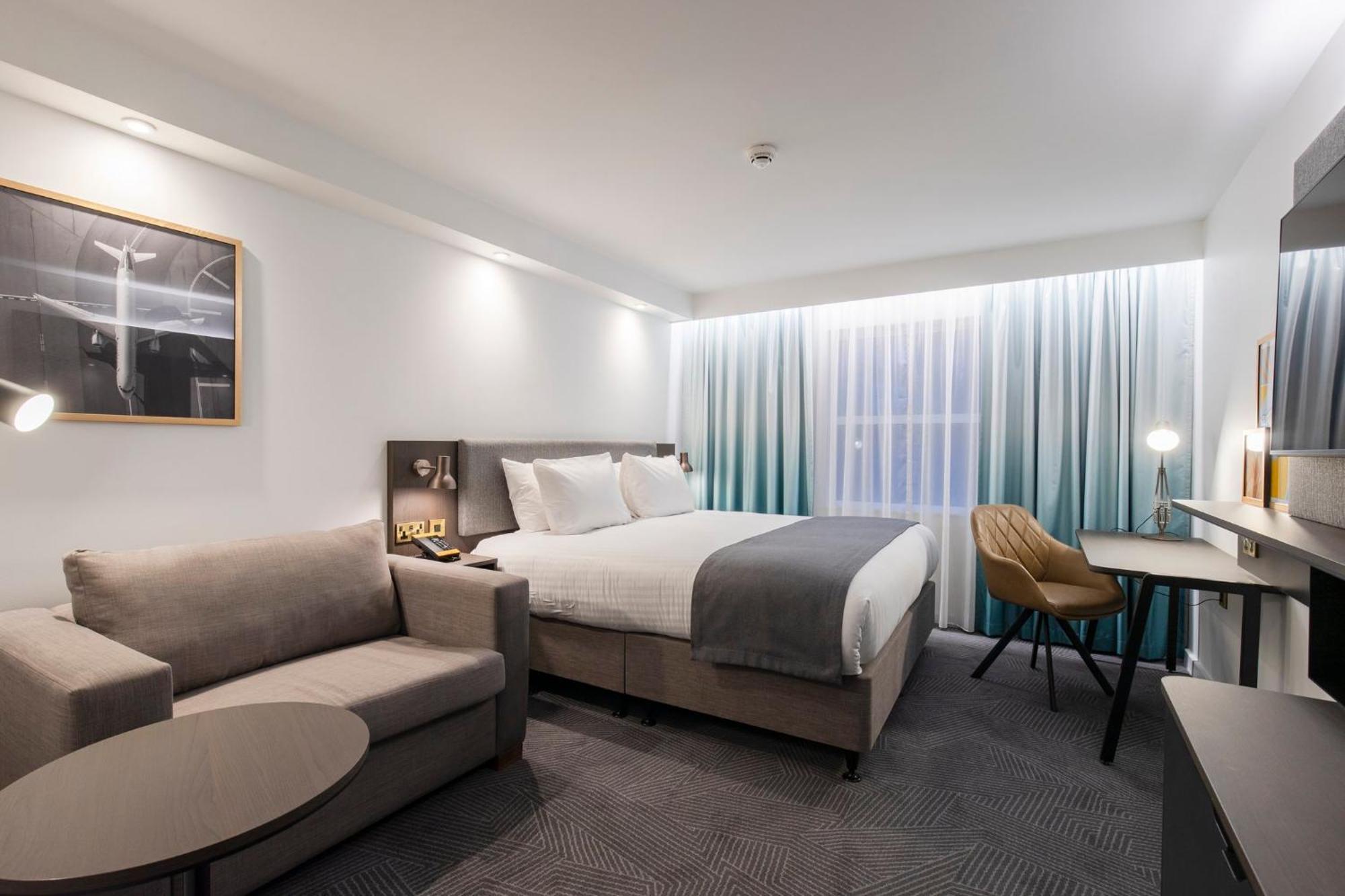 Hotel Bristol Airport By Ihg