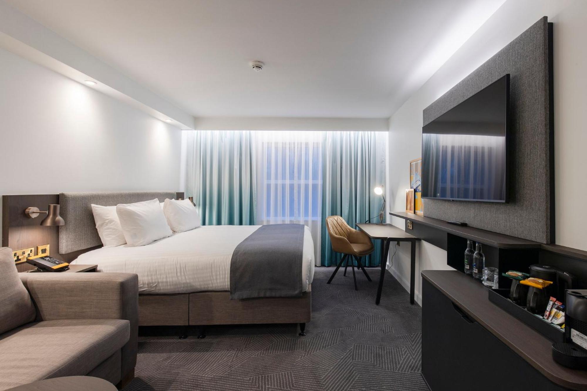 Hotel Bristol Airport By Ihg Redhill (Somerset)